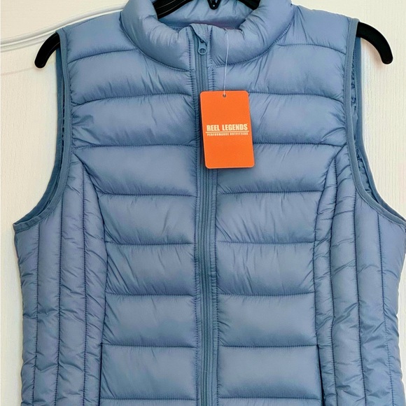 NWT REEL LEGENDS PUFFER VEST. FLATTERING LIGHTWEIGHT WARM FABRIC. - Picture 3 of 10
